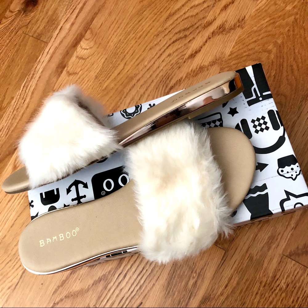[7.5] Bamboo Faux Fur Slide with metallic sole